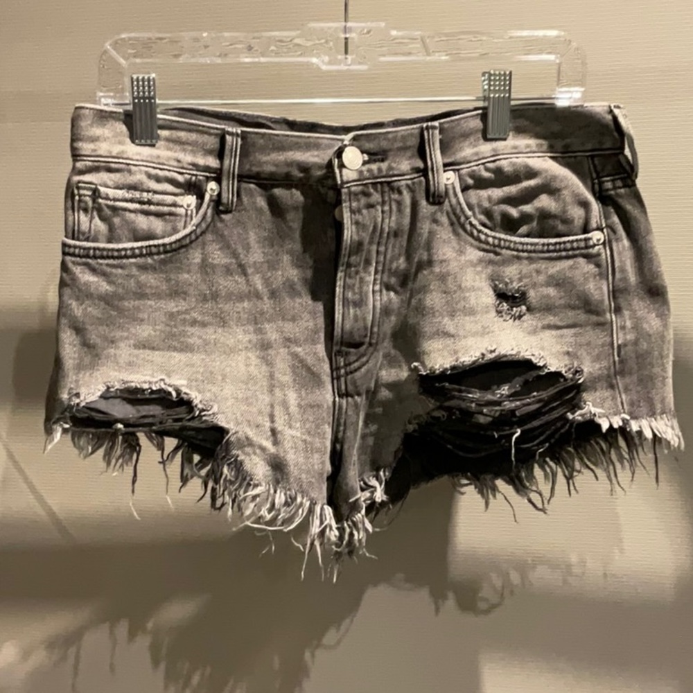 We the Free distressed denim shorts - Picture 1 of 2